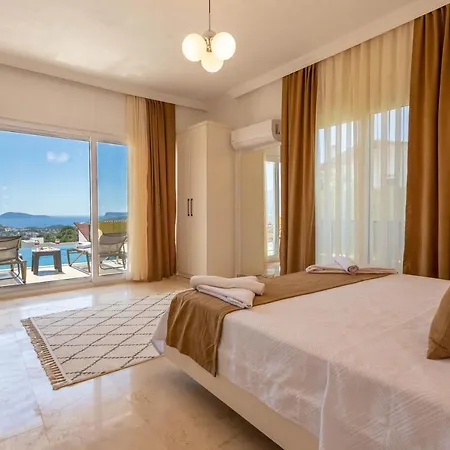 Marine Luxury Villa *