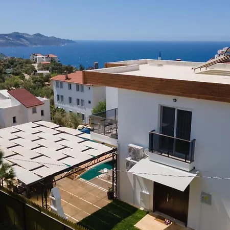 Marine Luxury Villa *