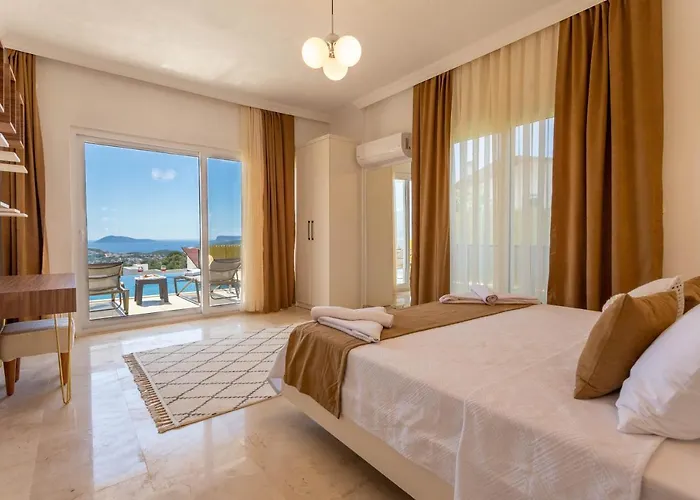 Marine Luxury Villa *